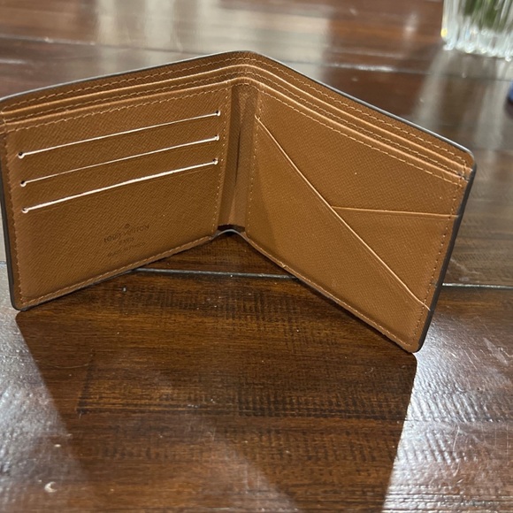 Louis Vuitton wallet - Picture 2 of 4